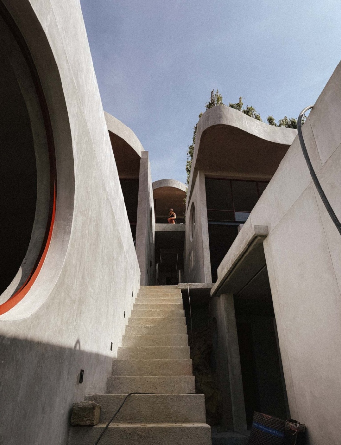 Contorno — concrete stair, Puerto Escondido